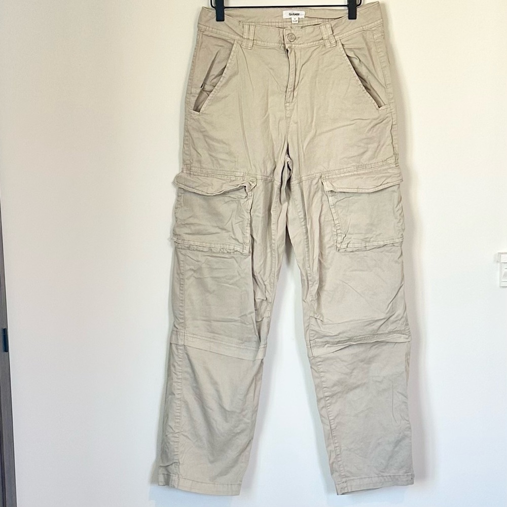 Garage Tan Cargo Pants - Size: 7